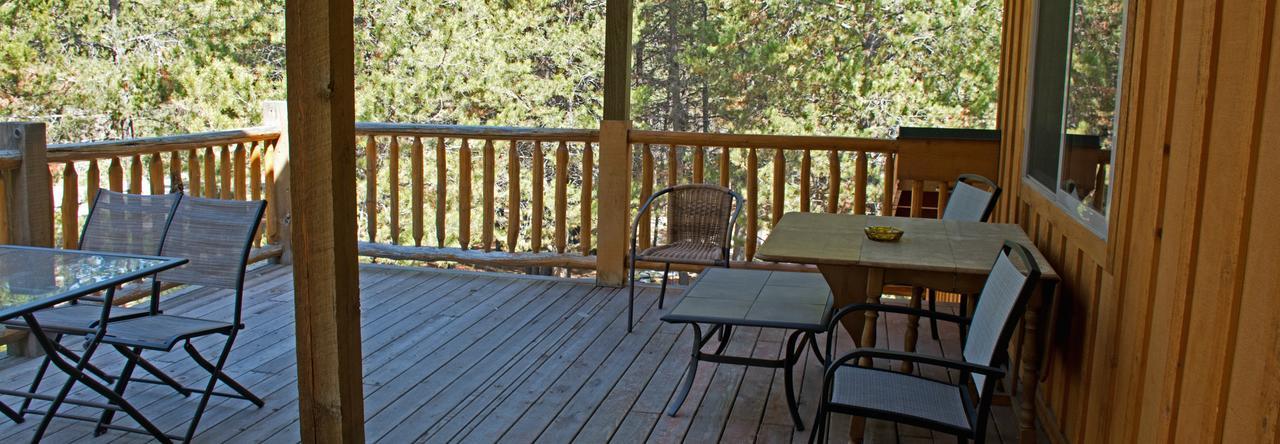 Diamondstone Guest Lodges ラ・パイン エクステリア 写真