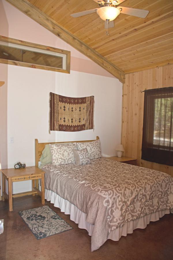 Diamondstone Guest Lodges ラ・パイン エクステリア 写真