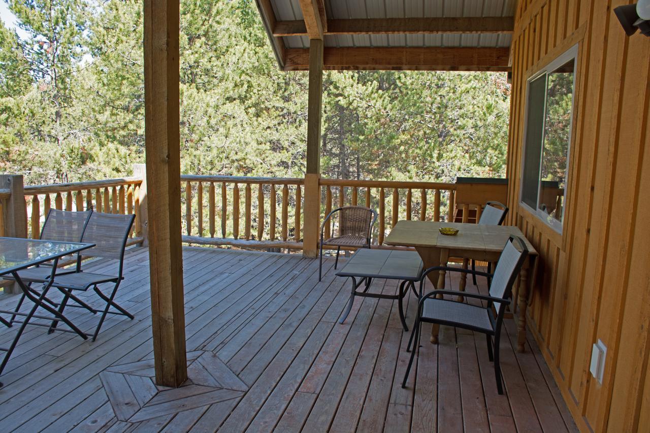 Diamondstone Guest Lodges ラ・パイン エクステリア 写真