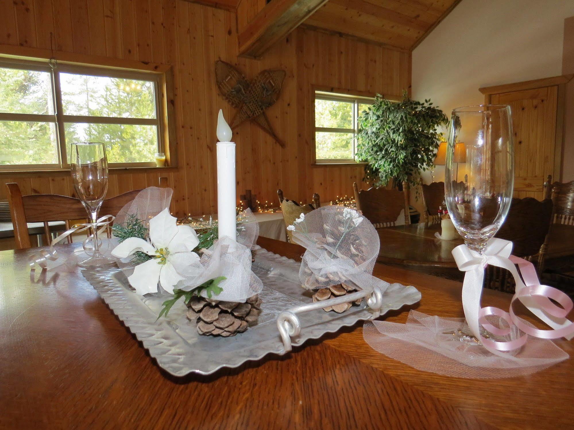 Diamondstone Guest Lodges ラ・パイン エクステリア 写真